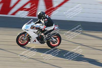 media/Jan-21-2022-Fastrack Riders (Fri) [[90b5309cc6]]/Level 2/Session 1 Front Straight/